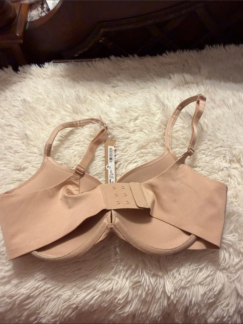 SOLD!!! SKIMS ultimate push up plunge bra - Picture 3 of 3